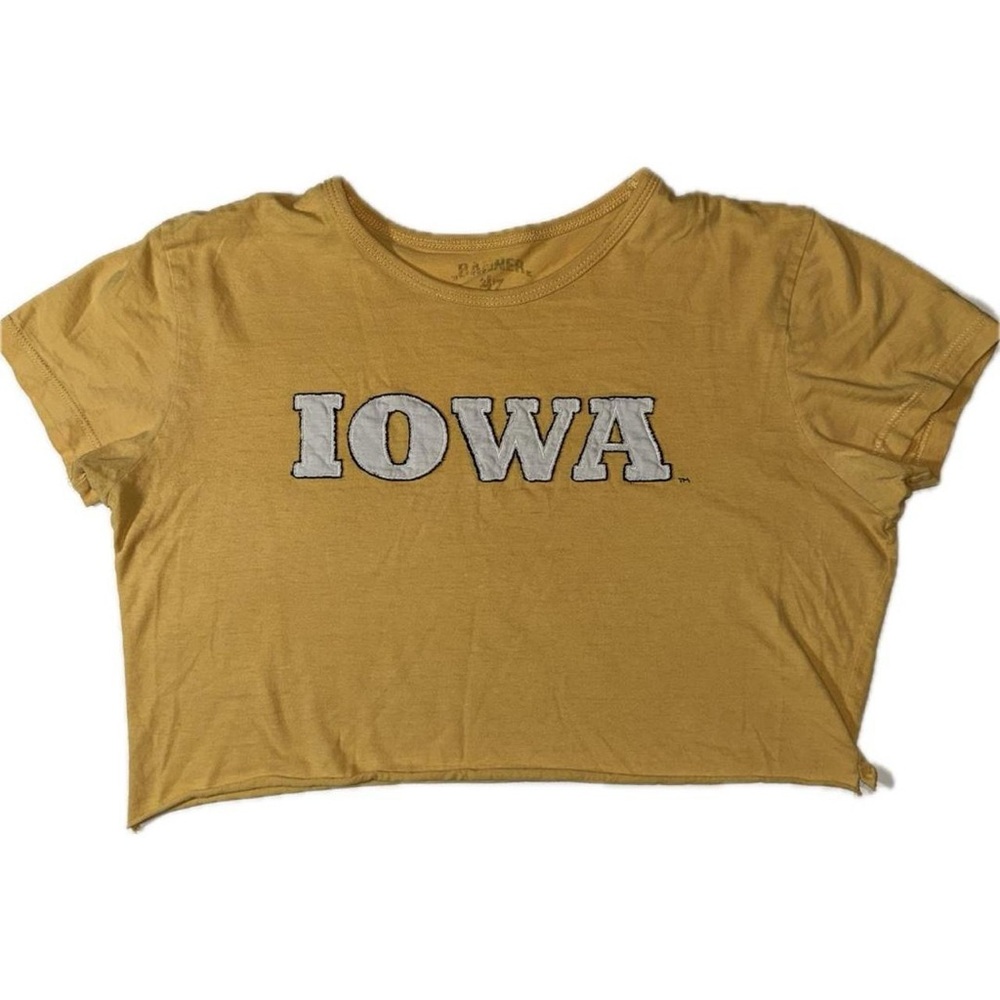 University of Iowa Hawkeyes Yellow Crop Top Women’s Size Medium Cropped Tee 47